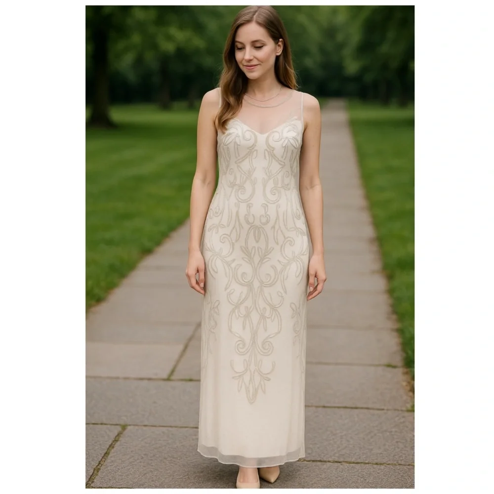 Adrianna Papell Ivory Beaded Gown Size 4 Wedding Guest Formal Dress - Picture 5 of 15